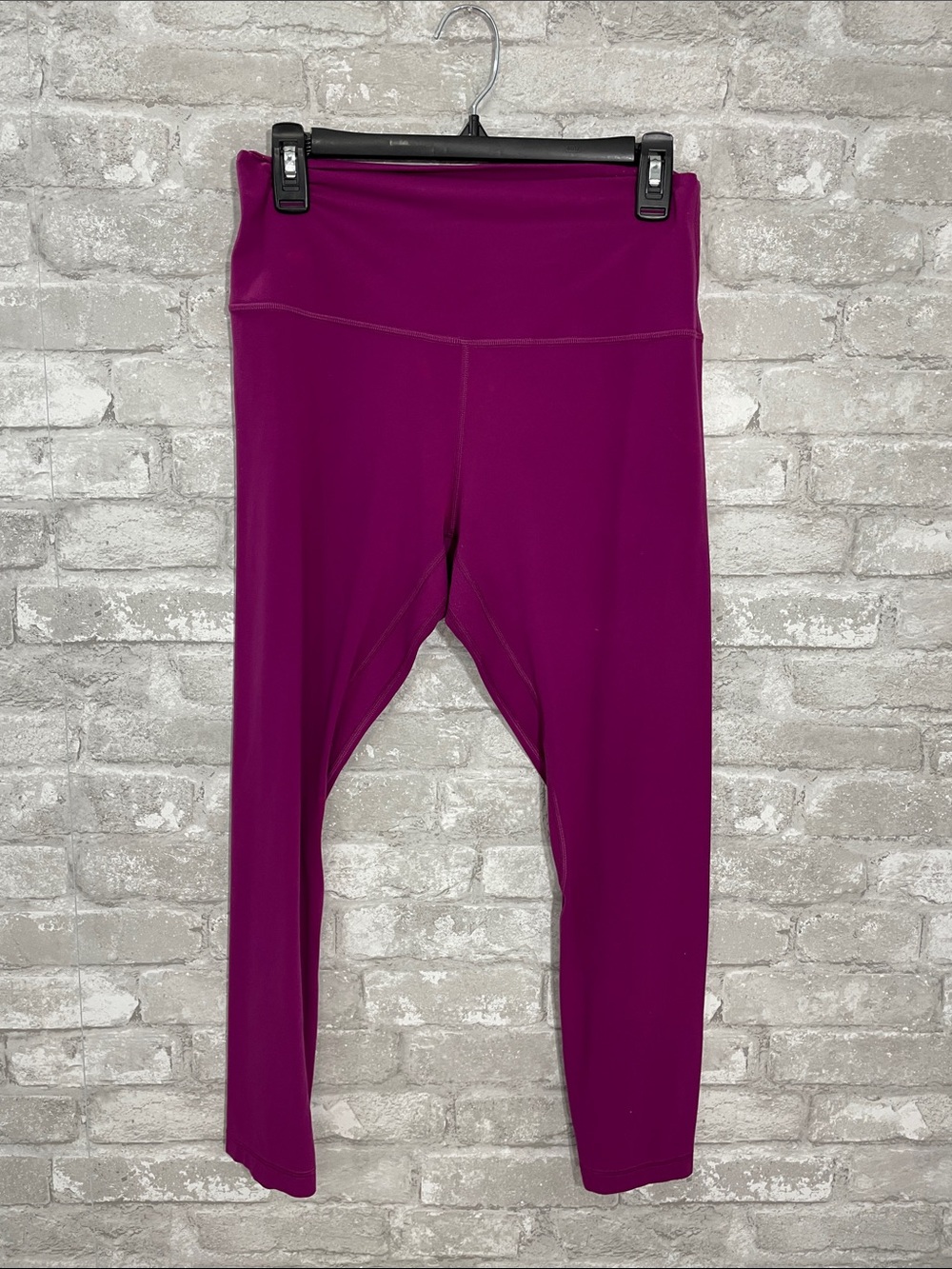 Lululemon Align Pant II 25"
Deep Fuschia